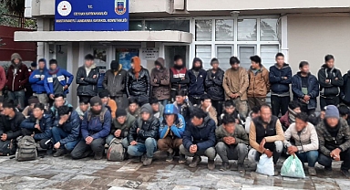 Ceyhan'da çok sayıda kaçak göçmen yakalandı