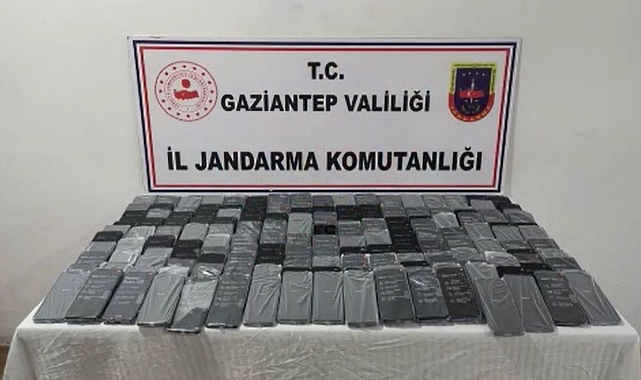 Çok sayıda kaçak telefon ele geçirildi