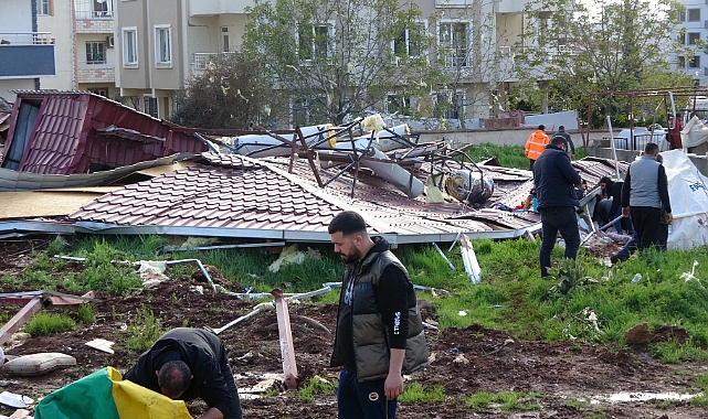 Deprem bölgesini fırtına vurdu: 1 ölü, 48 yaralı
