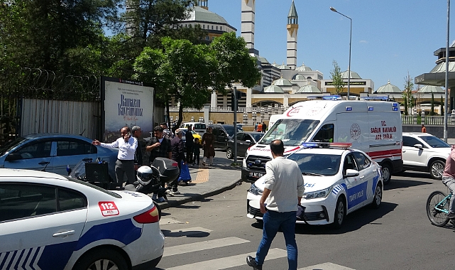 Diyarbakır’da iki otomobil çarpıştı: 2 yaralı