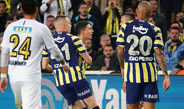 Emre Mor, Sivas deplasmanında cezalı duruma düştü