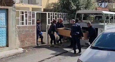 Eşini boğan, akrabasını bıçaklayarak öldüren şüpheli yakalandı