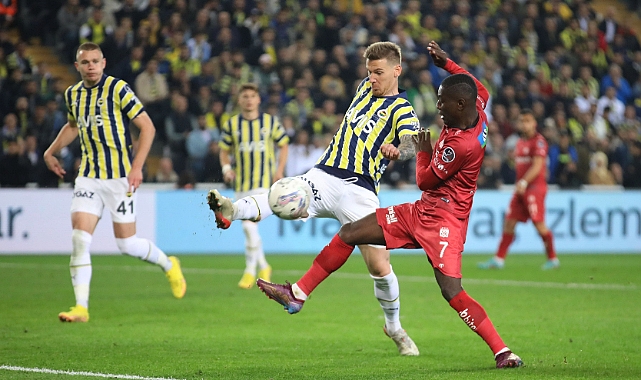 Fenerbahçe, Sivasspor deplasmanında