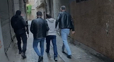 FETÖ/PDY mensubu 4 şüpheliye gözaltı