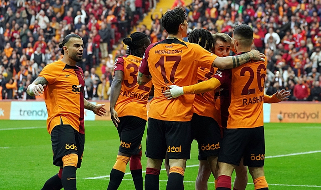 Galatasaray'da derbide hedef 3 puan