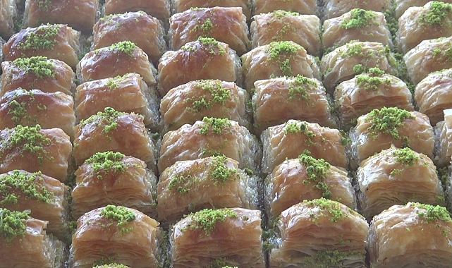 Haftada iki porsiyondan fazla tatlı tüketilmemeli