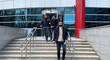 Hasarlı evlerden hırsızlık yapan 2 şahıs tutuklandı