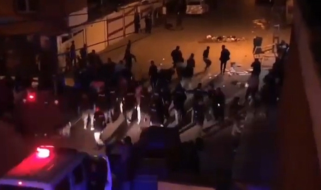 Husumetlisi olduğu şahsın evine patlayıcı atıp kaçtılar