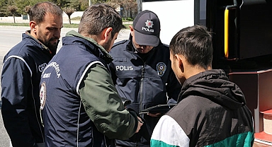 Huzur operasyonu: 353 düzensiz göçmen yakalandı