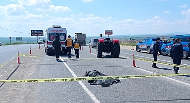 İki aracın arasında sıkışan genç hayatını kaybetti