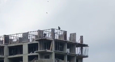 İnşat işçisinin tehlikeli anları