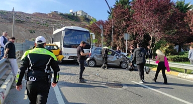 Kocaeli'de feci kaza! 2 yaralı