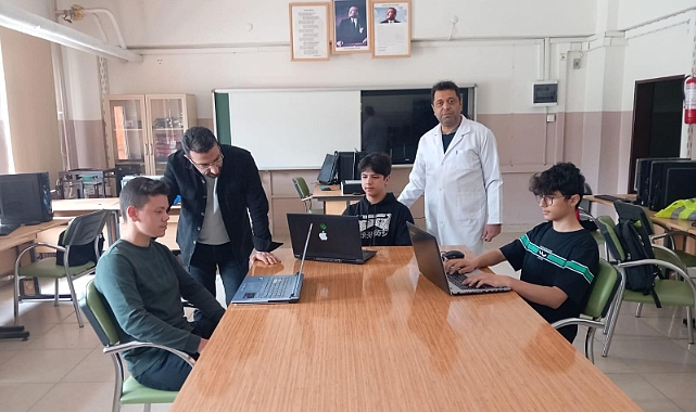 Lise öğrencisinden büyük başarı
