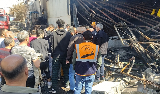 Mobilya atölyesinde çıkan yangında 3 kişi öldü