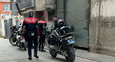 Motosiklet sürücüsünde ruhsatsız silah ele geçirildi