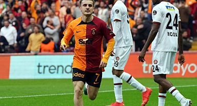 Nicholas Lawrence cezalı duruma düştü