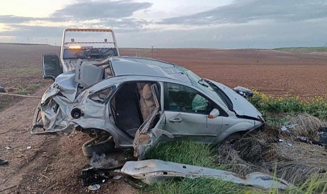 Otomobil tarlaya uçtu: 5 yaralı