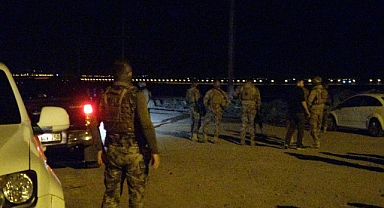Polis aracına silahlı saldırı: 2 gözaltı