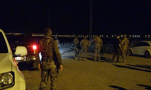 Polis aracına silahlı saldırı: 2 gözaltı