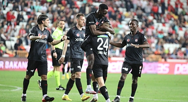 Sivasspor ligdeki galibiyet sayısını 10’a çıkarttı