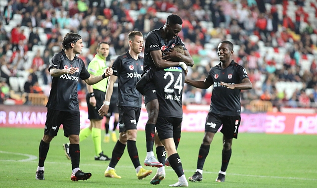 Sivasspor ligdeki galibiyet sayısını 10’a çıkarttı