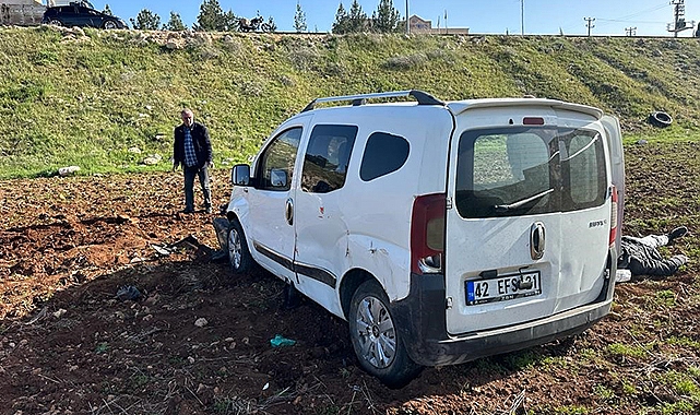 Ticari araç tarlaya uçtu: 2 yaralı