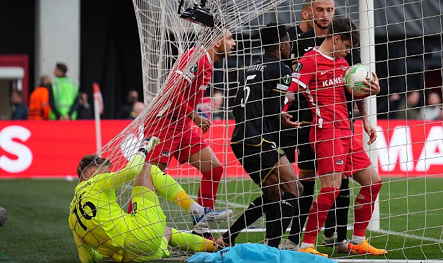 UEFA Avrupa Ligi ve Konferans Ligi'nde yarı finalistler