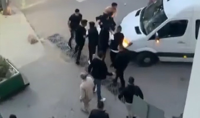 Yan bakma kavgası kanlı bitti: 4 yaralı