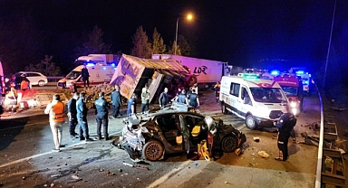 13 aracın karıştığı zincirleme kaza: 7 ölü, 7 yaralı