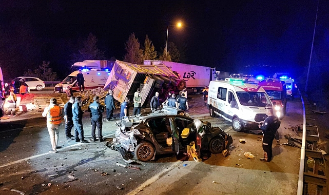 13 aracın karıştığı zincirleme kaza: 7 ölü, 7 yaralı