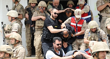 Araç yağmalayanlara operasyon düzenlendi!