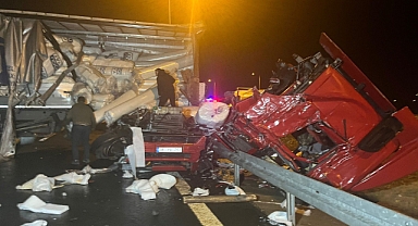 Başkent'te tır otobüse çarptı