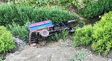 Çapa motoru şarampole devrildi