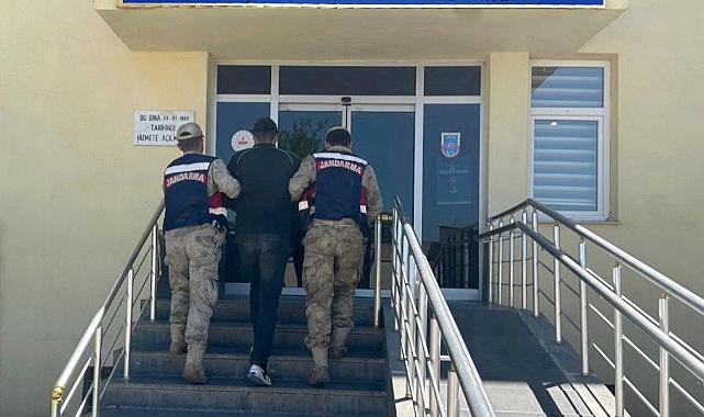 Çeşitli suçlardan aranan 3 şahıs yakalandı