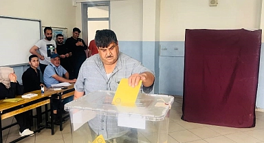 Ceylanpınar'da 175 kilo ağırlığındaki seçmen oy kullandı