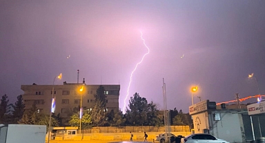 Ceylanpınar'da çamur yağdı