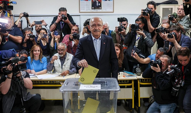 Cumhurbaşkanı adayı Kılıçdaroğlu oyunu kullandı