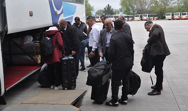 Depremzedeler oy kullanmak için memleketine geri dönüyor