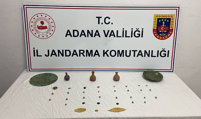 Durdurulan araçta çok sayıda tarihi eser ele geçirildi