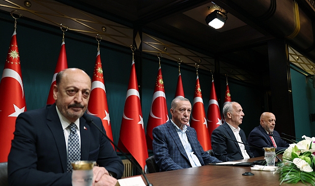 'En düşük kamu işçisi ücretini 15 bin liraya çıkarıyoruz'