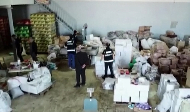Gaziantep'te tonlarca bozulmuş gıda ele geçirildi
