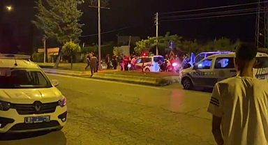 İki grup arasında yol verme kavgası