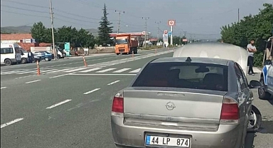 Malatya’da otomobil bariyere çarptı