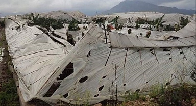 Mersin'de çıkan hortum hayatı felç etti