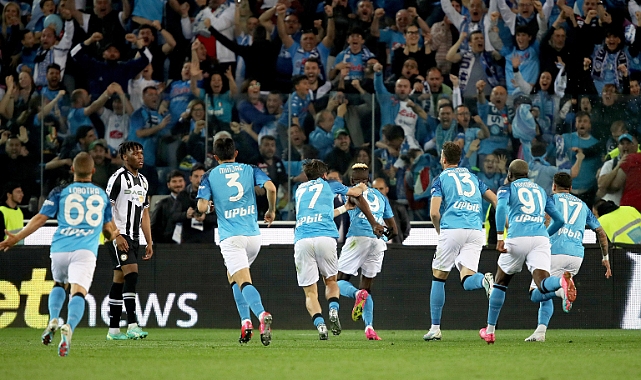 Napoli 33 yıl sonra şampiyonluğunu ilan etti