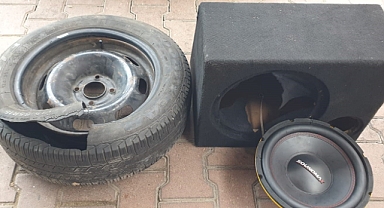 Otomobilin yedek lastiğinde kilolarca esrar bulundu