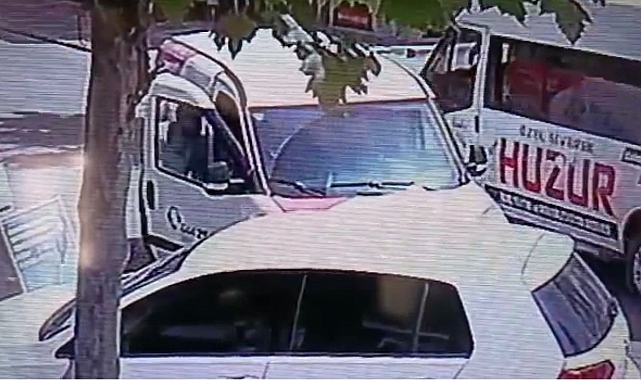 Pişkin hırsız göz önündeki paketleri çaldı
