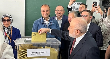 Saadet Partisi Genel Başkanı Karamollaoğlu oyunu kullandı