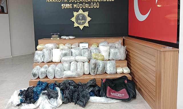 Şanlıurfa'da kilolarca skunk maddesi ele geçirildi