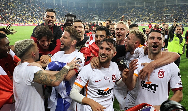 Sarı-kırmızılılar, 3 sezon sonra şampiyonluğa ulaştı